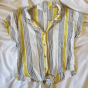 Kismet tie-front top